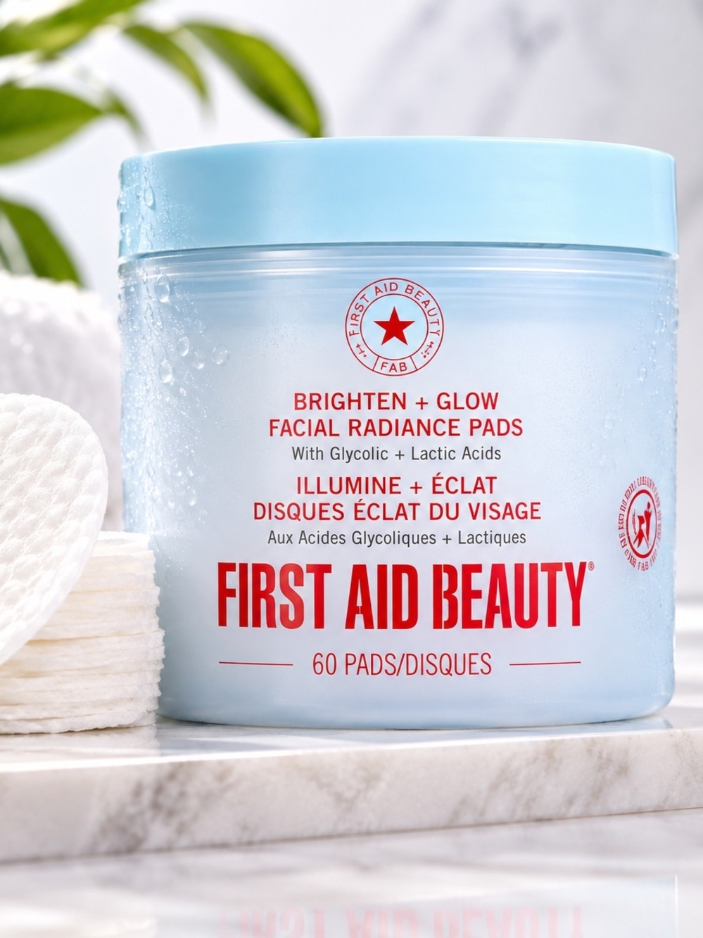 NEW SEALED FIRST AID BEAUTY Brighten + Glow Facial Radiance Pads 60 Count